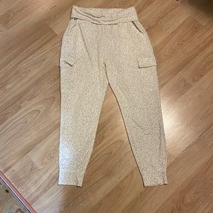 From Old Navy Active. Size small. Cheetah print joggers.